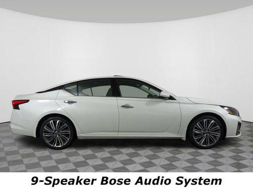 2025 Nissan Altima SL FWD