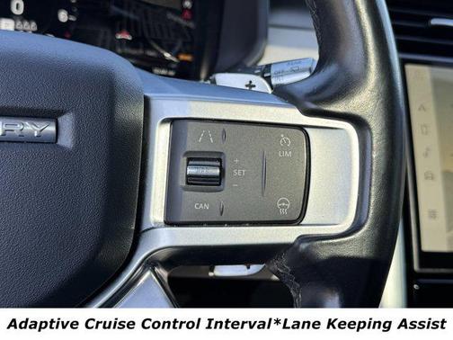 2022 Land Rover Discovery P300 S R-Dynamic