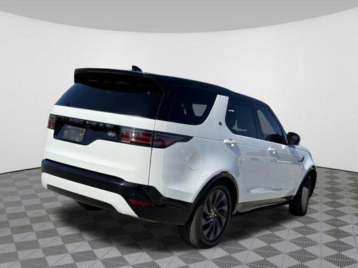 2022 Land Rover Discovery P300 S R-Dynamic