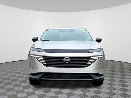 Champagne Silver Metallic 2025 Nissan Murano SL