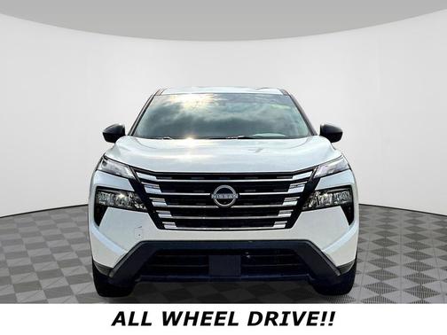 Everest White Pearl 2024 Nissan Rogue S