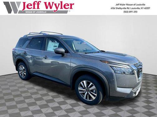 2025 Nissan Pathfinder SL 4WD