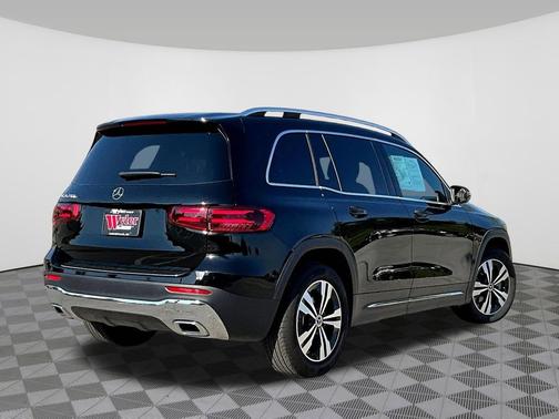 Cosmos Black Metallic 2025 Mercedes-Benz GLB 250 Base