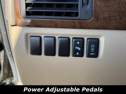 2011 Nissan Armada SL