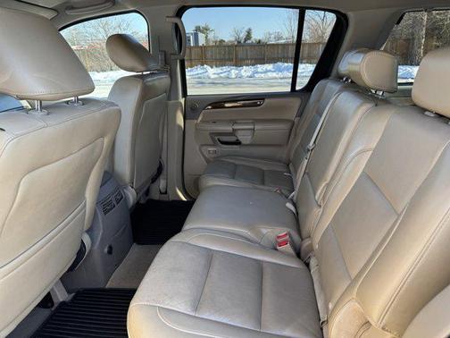 2011 Nissan Armada SL