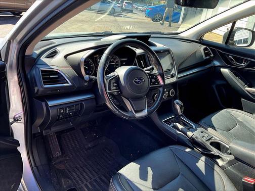 Ice Silver Metallic 2018 Subaru Crosstrek 2.0i Limited