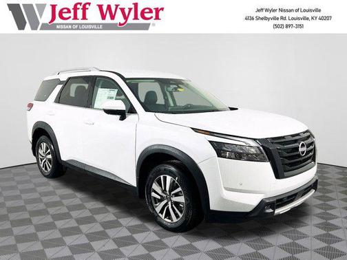 2025 Nissan Pathfinder SL 4WD