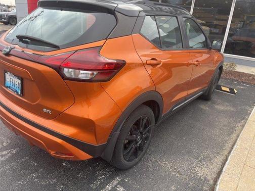 2023 Nissan Kicks SR