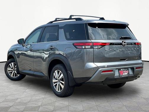 Gun Metallic 2026 Nissan Pathfinder SL