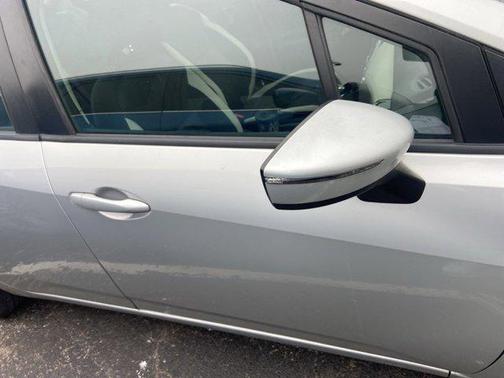 2020 Nissan Versa 1.6 SV