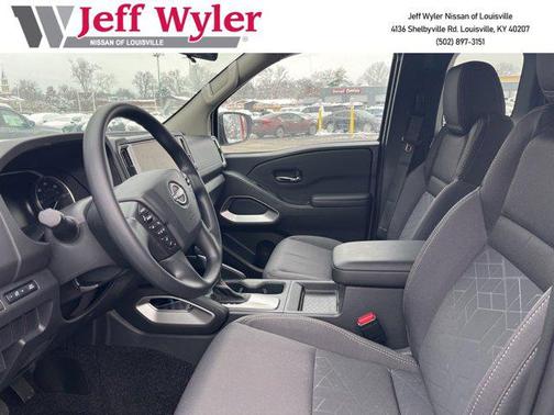 2025 Nissan Frontier SV