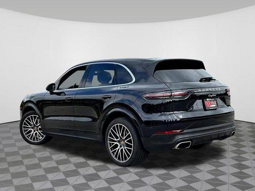Black 2021 Porsche Cayenne Cayenne