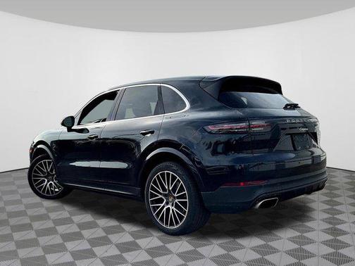 Black 2021 Porsche Cayenne Cayenne