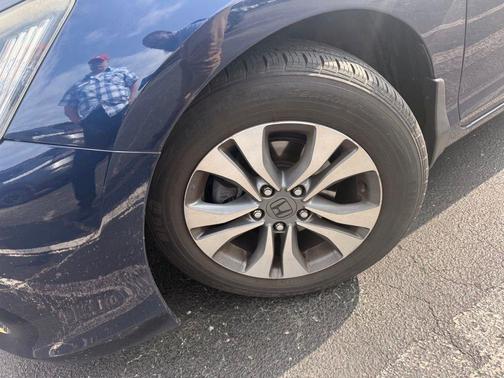 Still Night Pearl 2014 Honda Accord LX