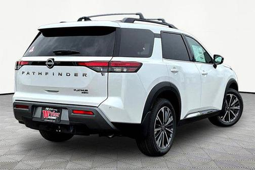 Everest White Pearl Tricoat 2026 Nissan Pathfinder Platinum