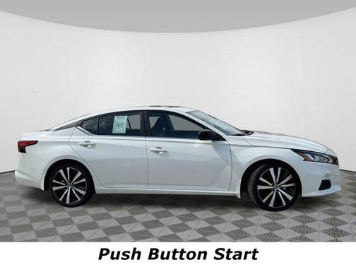 2021 Nissan Altima SR VC-Turbo FWD