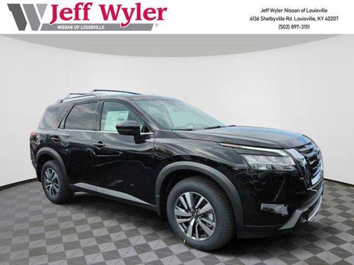 2025 Nissan Pathfinder SL 4WD