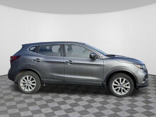 2022 Nissan Rogue Sport S