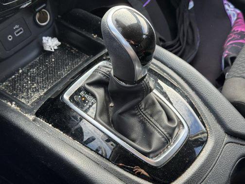 2022 Nissan Rogue Sport S