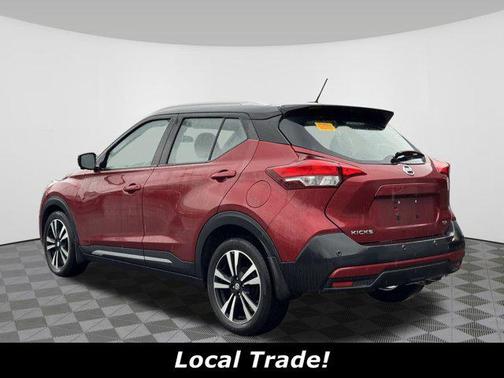 2020 Nissan Kicks SR