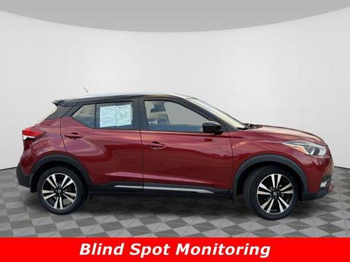 2020 Nissan Kicks SR