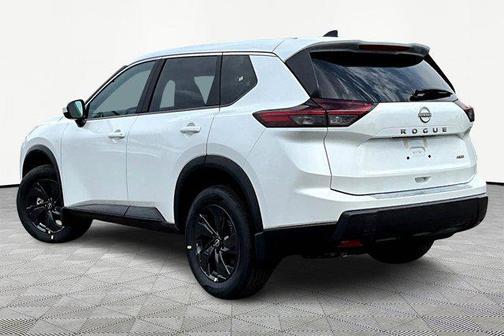 Everest White Pearl Tricoat 2026 Nissan Rogue SV