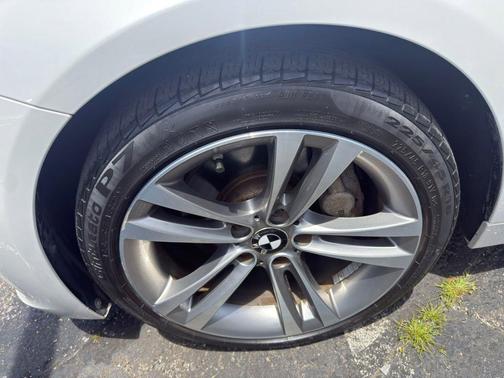 White Metallic 2014 BMW 335 335i
