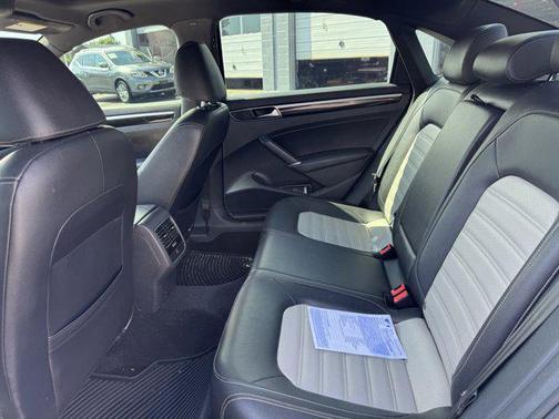 2018 Volkswagen Passat 3.6L V6 GT