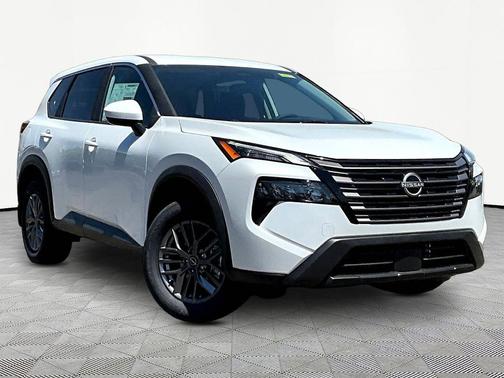 Everest White Pearl Tricoat 2026 Nissan Rogue SV