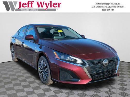 2025 Nissan Altima SV FWD