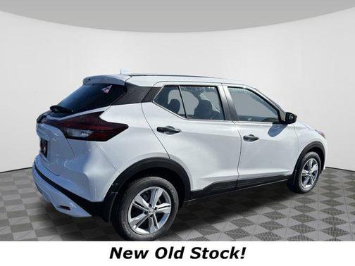 Fresh Powder 2025 Nissan Kicks S