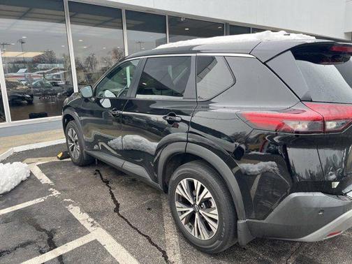 2022 Nissan Rogue SV