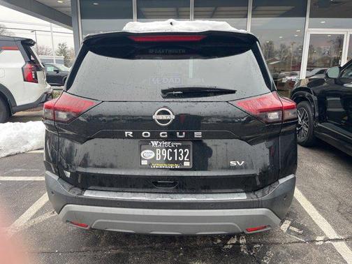 2022 Nissan Rogue SV