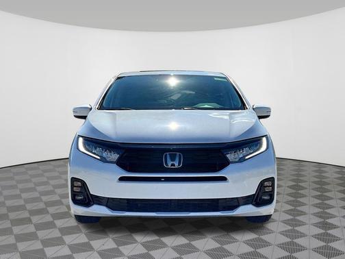 Platinum White Pearl 2026 Honda Odyssey Elite