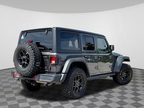 Granite Crystal Metallic Clearcoat 2025 Jeep Wrangler Willys