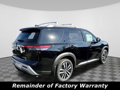 2025 Nissan Pathfinder Platinum 4WD