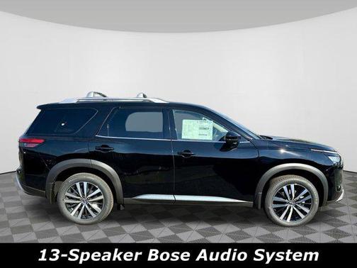 2025 Nissan Pathfinder Platinum 4WD