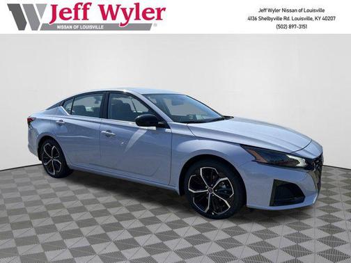 2025 Nissan Altima SR FWD