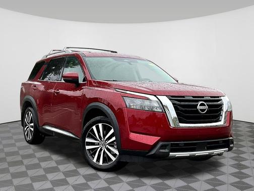 Scarlet Ember Tintcoat 2025 Nissan Pathfinder Platinum 4WD