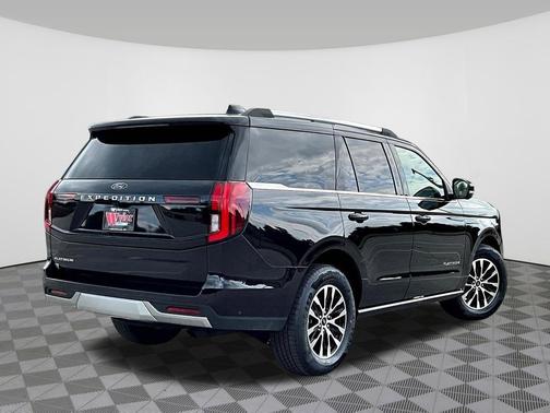 Black Metallic 2025 Ford Expedition Platinum
