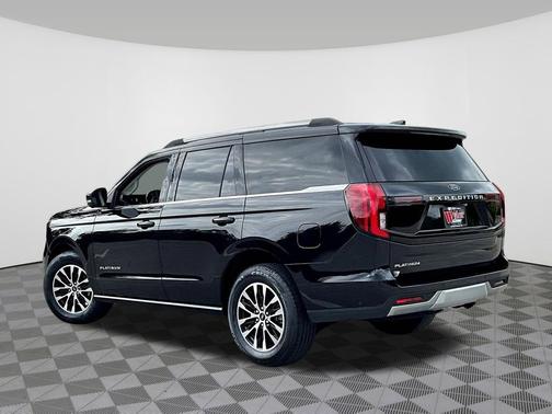 Black Metallic 2025 Ford Expedition Platinum