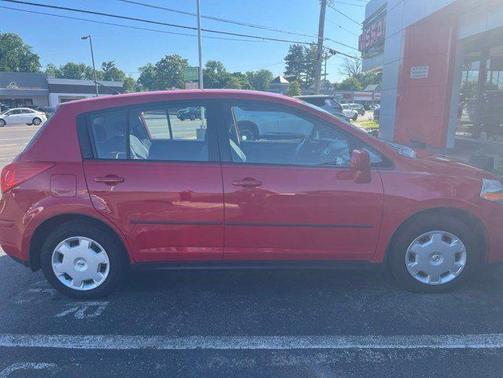 Red Alert Metallic 2009 Nissan Versa 1.8 S