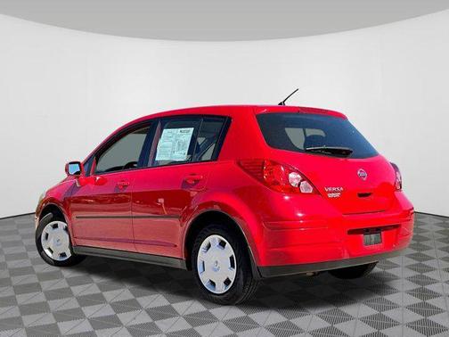 Red Alert Metallic 2009 Nissan Versa 1.8 S