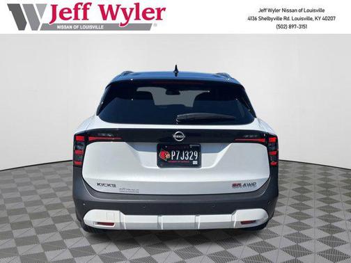 2025 Nissan Kicks SR