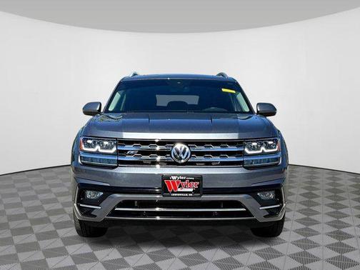 Platinum Gray Metallic 2019 Volkswagen Atlas 3.6L SEL