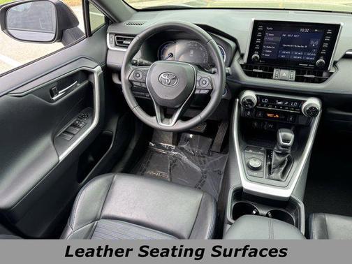 2019 Toyota RAV4 Hybrid SE