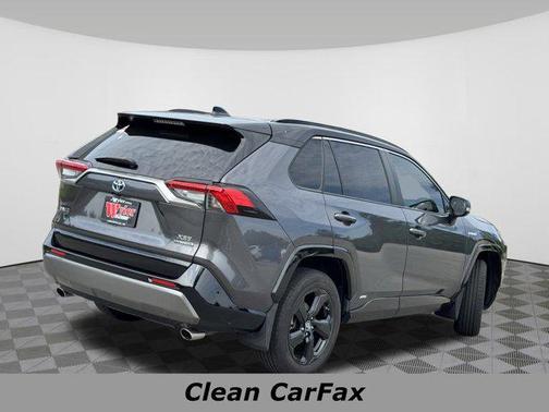 2019 Toyota RAV4 Hybrid SE