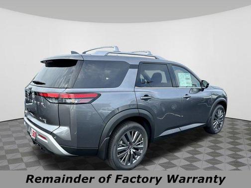 2025 Nissan Pathfinder SL 4WD
