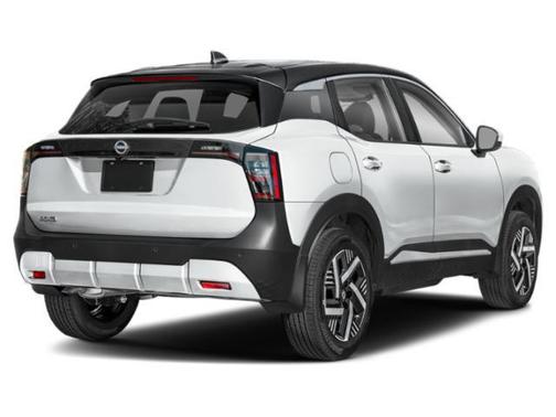 Aspen White Tricoat/Super Black 2026 Nissan Kicks SV