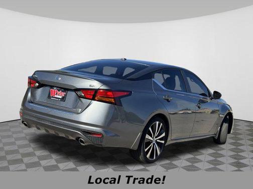 2020 Nissan Altima SR FWD